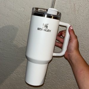 White Stanley 40oz Tumblr